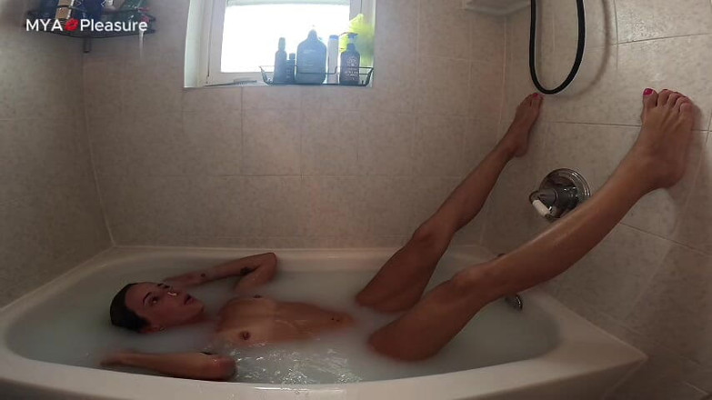 MYA Pleasure: Respirazioni da bagno di latte
