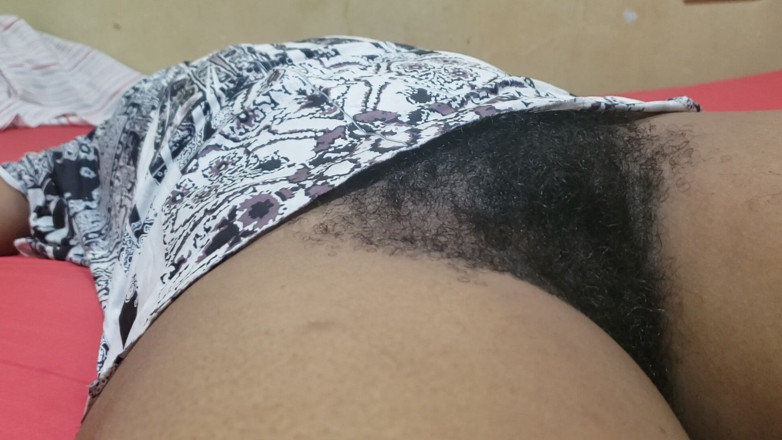 Lovemina: Rakaman dekat pepek menjadikan setiap detik persendirian menjadi fantasi yang...