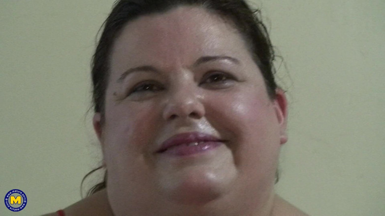 Mature NL: BBW Mature Amateur Wife Enjoys Interracial Sex