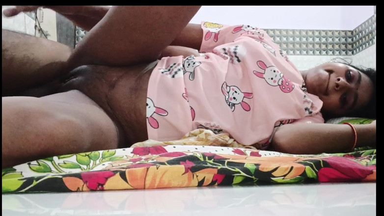 LateralChain349: Une fille desi en tenues multiples, séance de sexe hardcore...