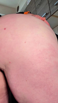 Stepmom with a Great Ass Takes Me to the Edge - I Don't Stay Long