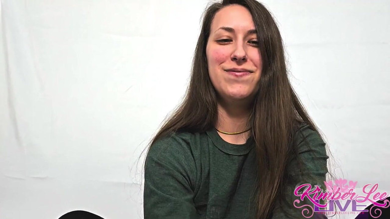 Kimber Lee: Cuck Gets a Handjob Present From Kimber Lee