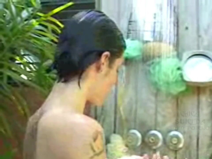 Zona Divas NET: Cute Teen Allie Shower Pussy Masturbation Outdoors