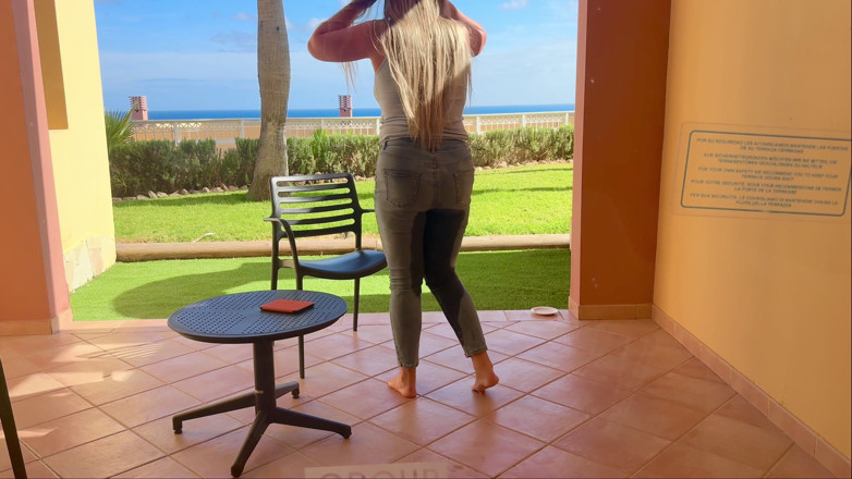 Emma Voyeur: Locked on the Balcony - Desperate Piss in My Jeans