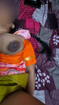 Indiana tia Sreejaa Suculenta Tities saltando duro em pov sexo em blusa laranja saree