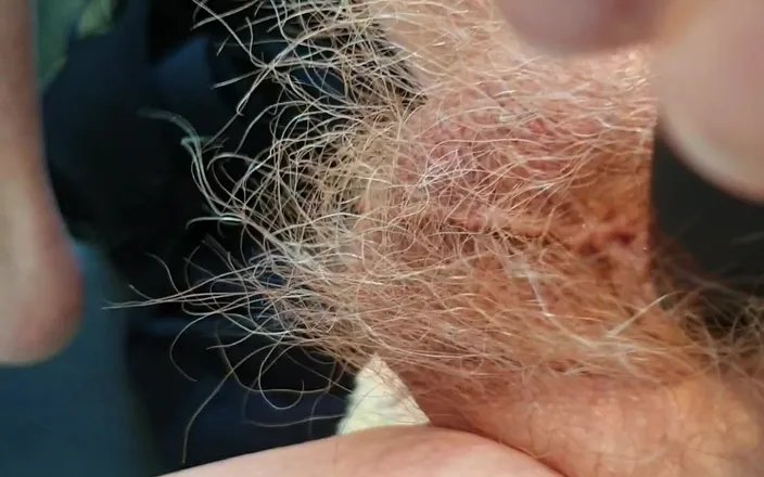 Redhairy4u: Cumming tiny dick