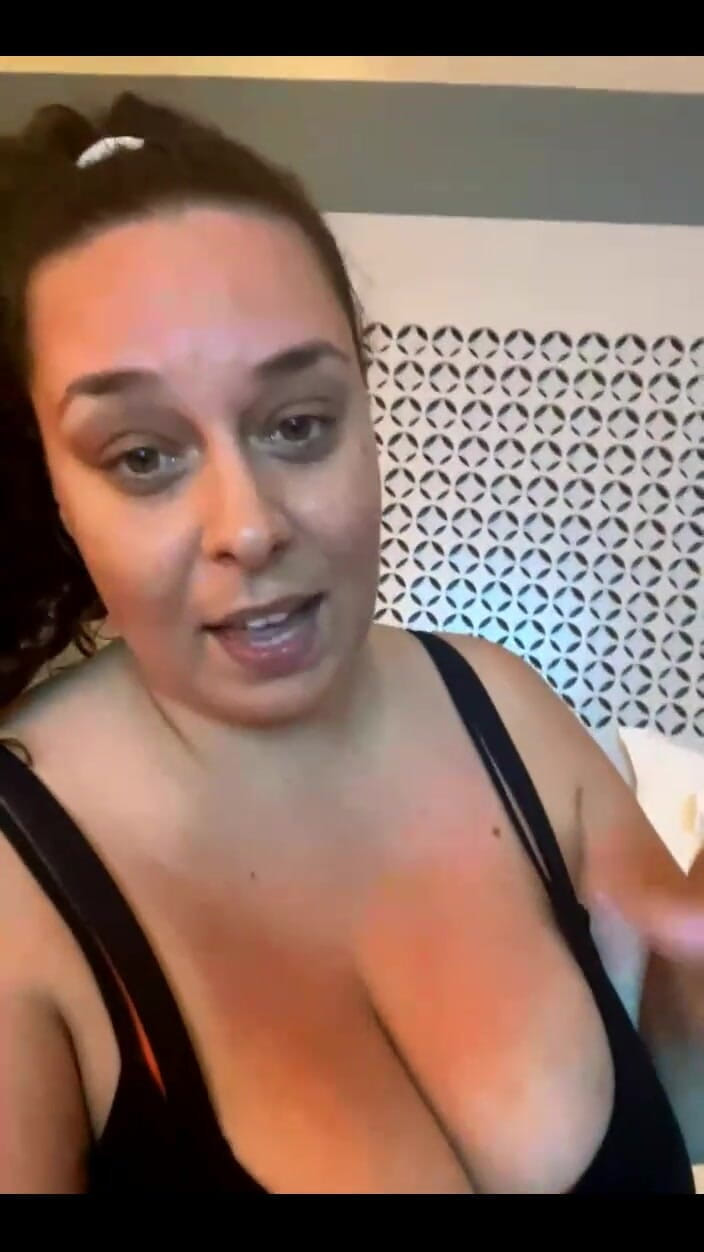 Anastasia Lux: 오늘 발정난 사람