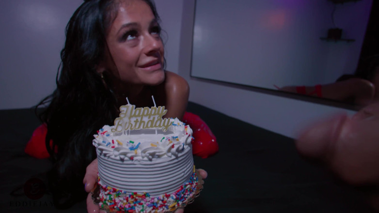Eddie Jaye: Ryan Reids Birthday Smash