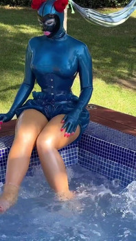 Rubberdoll ở thiên đường