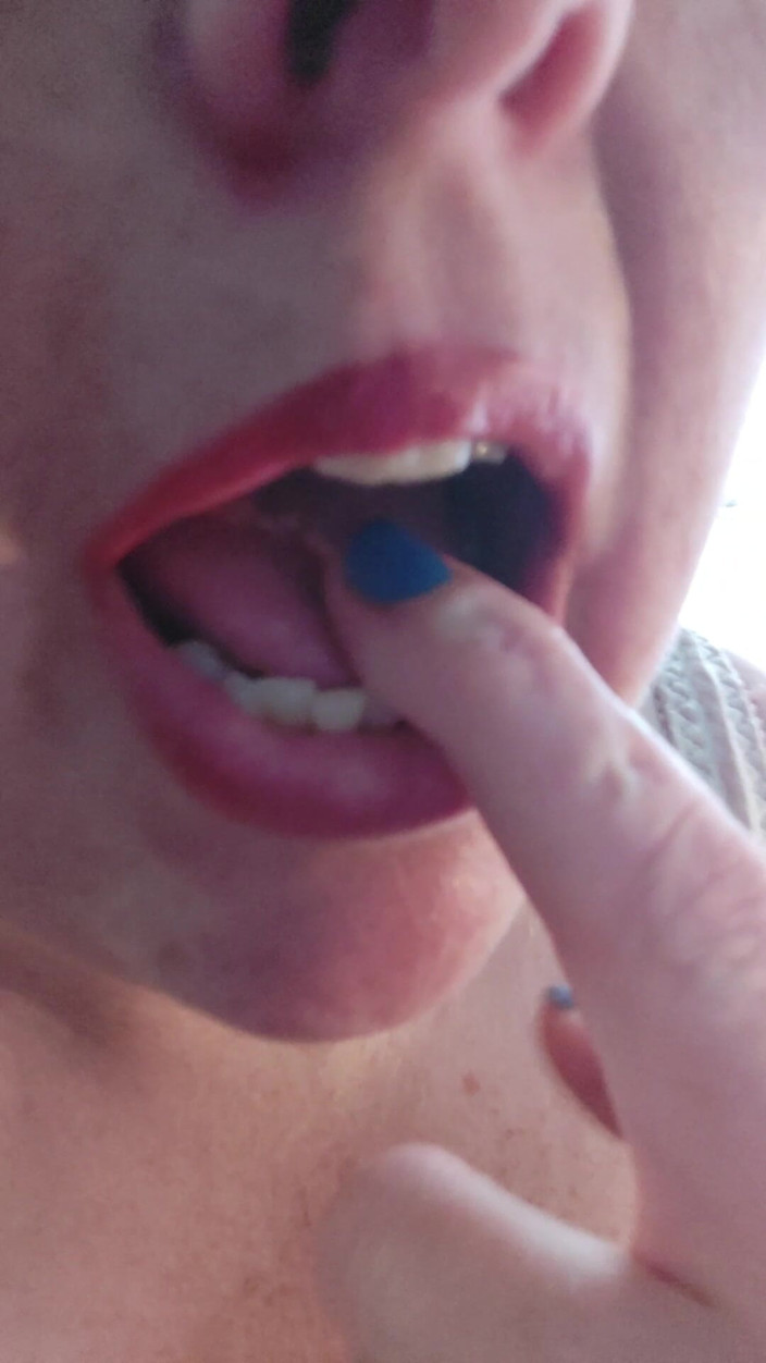 AngYourDirtyCanadian: POV škádlení do pusy
