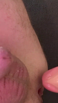 Dildo Pissing, Cumming