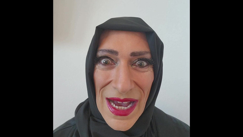 Cassandra Lovit: La tua dea cassandra