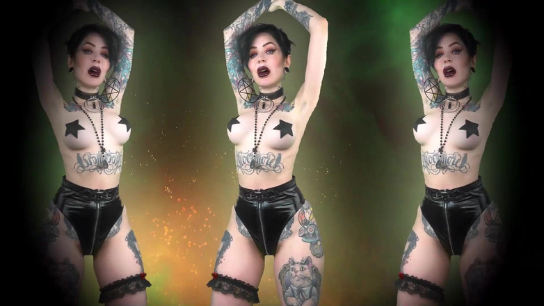 Baal Eldritch: Goon pro tvou gotickou bohyni - Gooner, Goon, Halloween, Goth, Černé rty