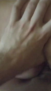 Une MILF à gros cul se fait baiser