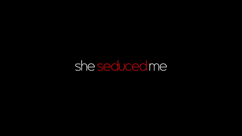 She seduced me: Yoga nua com minha colega de quarto