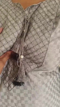 Manžel ošukal svou manželku v romantické náladě a užil si její kundičku. Indická desi vesnice hindské virální sex video