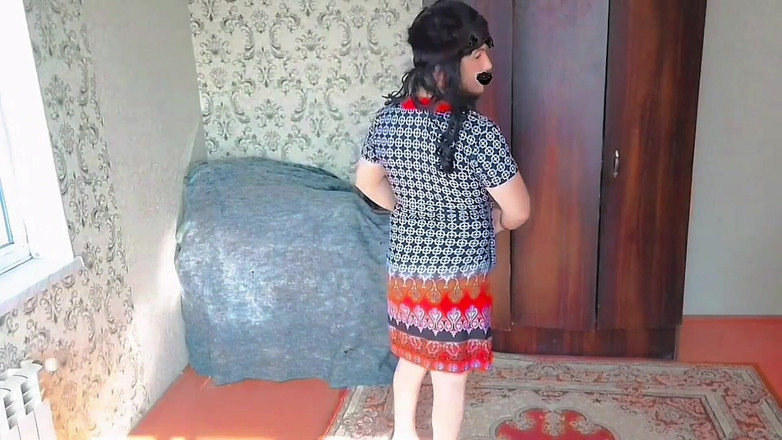 Kitty_Cross: Transgender Hot Pretty Ladyboy Short Dress White Body Sexy Dancer...