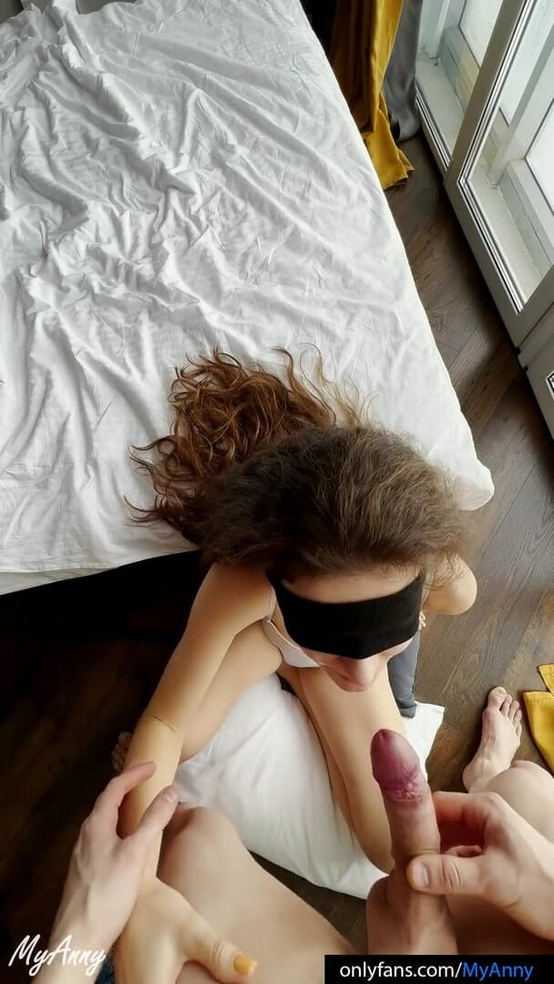 MyAnny: POV - 내 여친의 아파트를 보여주고 입에 정액으로 따먹어