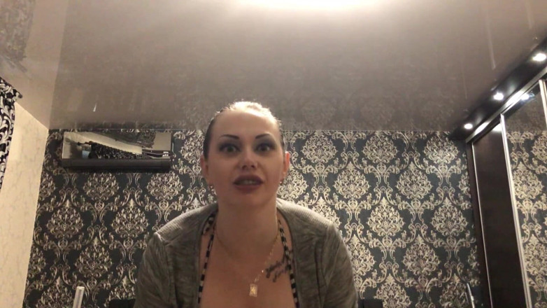 Goddess Misha Goldy: Silny trening i wielbienie mięśni! Motywacja i dominacja w seksownym...