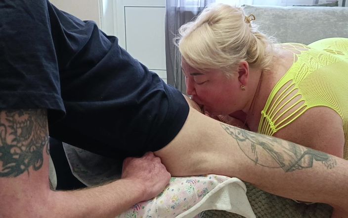 Zona901: Svärmor suger av en stor portion het sperma från en...
