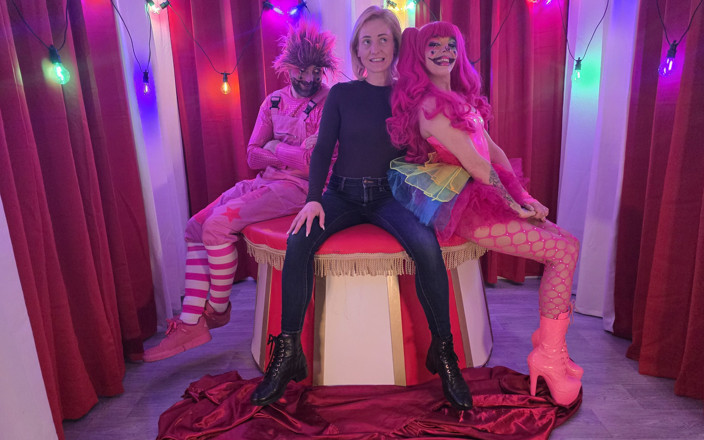 Cock Crazed Clowns: Scarlett St Claire Meets the Pink Clowns