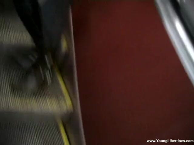 Young Libertines: Blowjob on a subway
