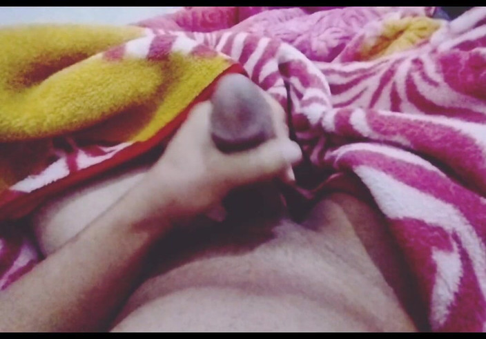 Alex njx: Ateşli sabah yatakta mastürbasyon yapıyor