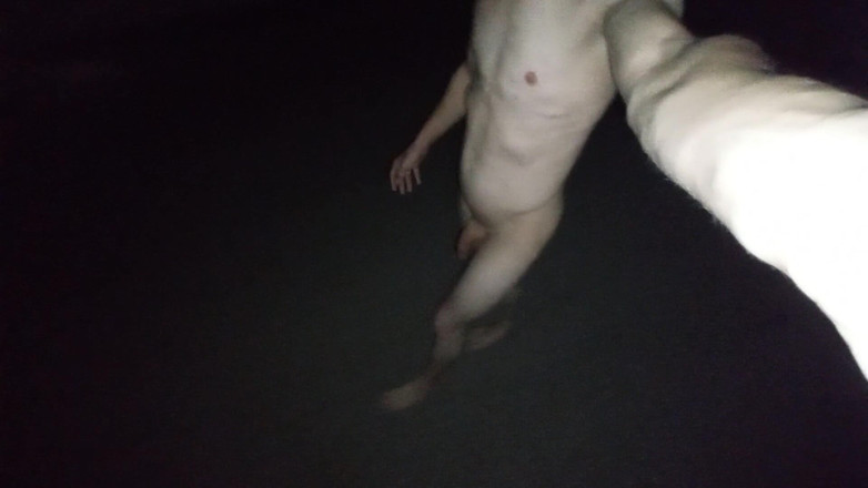 Dan Eagle: पूरी तरह से नग्न आउटडोर