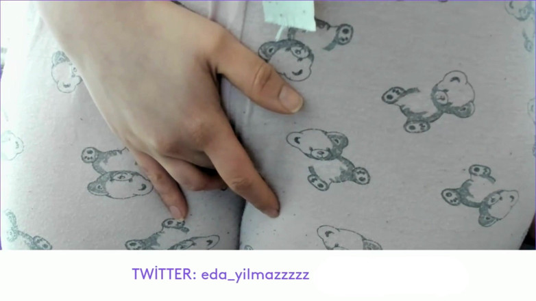 bigass_sexy_bigboobs: Cameltoe - Melancap Dengan Pajama - Menggesel