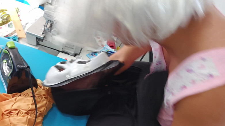 NEGRITA SEXY: Sexueller gruseliger film. 50-jährige Frau wird an halloween von einem fremden...