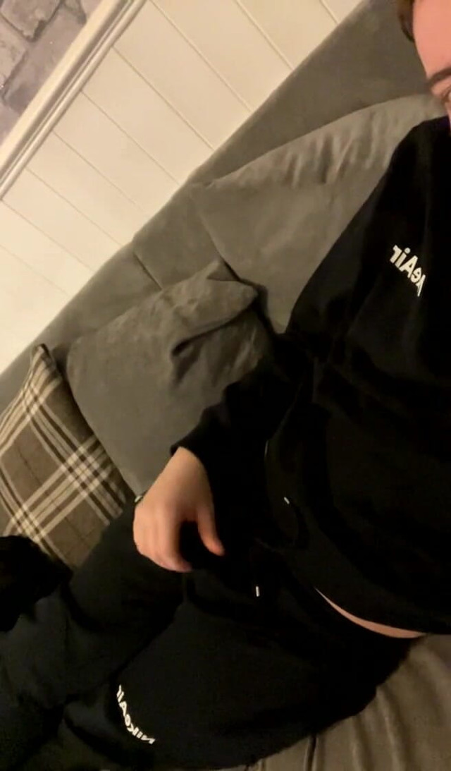 All in Black so Horny but Knowone Around (Northern chavjay)