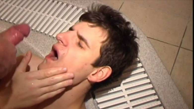 Straights boys loves gay: Boy Sucke by Twink in Jacuzzy