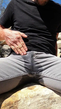 Pissing My Jeans and Jerking off Out in the Desert