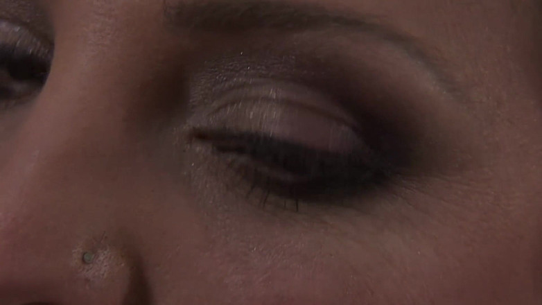 Backdoor Films: Wunderschönes latina-schätzchen wird in ihr arschloch gefickt