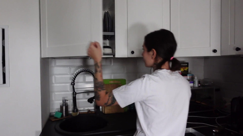 Ghomestory: Симпатичная соседка оказалась анальной шлюхой!