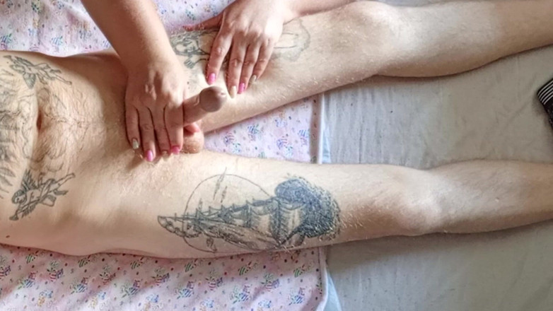 Zona901: Pomáhám rukou vyhonit mého ptáka do poslední kapky spermatu