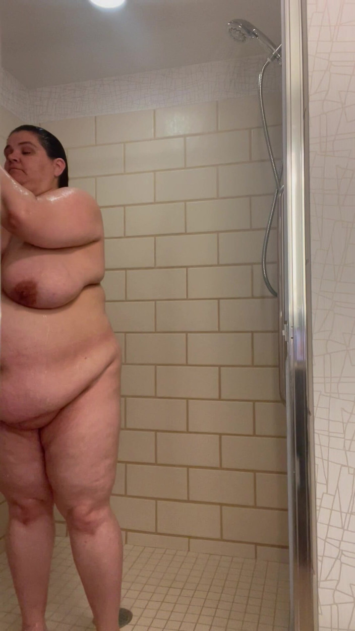 Raven Belle: 풀 바디 샤워