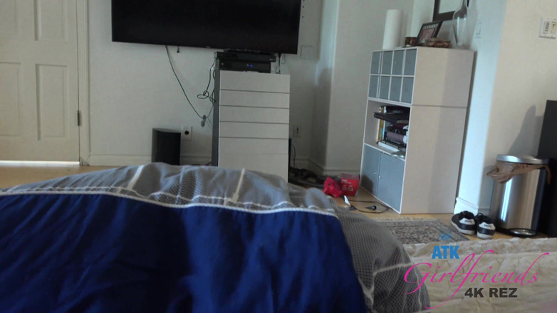 ATK Girlfriends: Vacanță virtuală