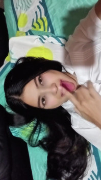 First Time on Business Trip but I'm Already Serving My Boss's Cock, Swallowing Cum