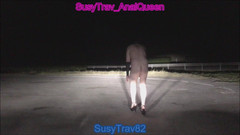 SusyTrav_AnalQueen: 我在公共街道上的第一次脱衣舞
