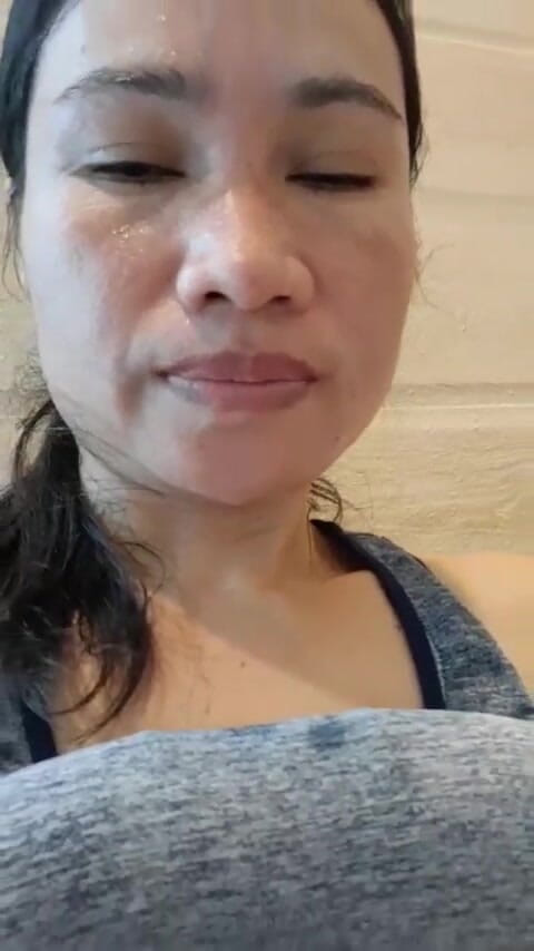Lucky Kik: ลัคกี้ คิค ชิมหีแฉะของตัวเอง