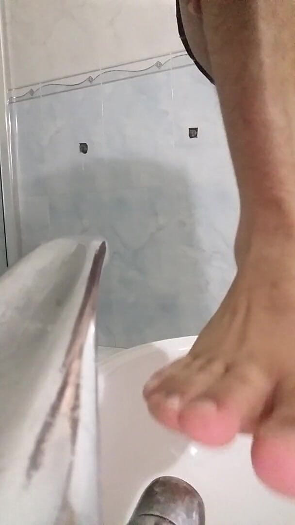Boy top Amador: adakah anda mempunyai fetish kaki?! jadi jangan ketinggalan video ini