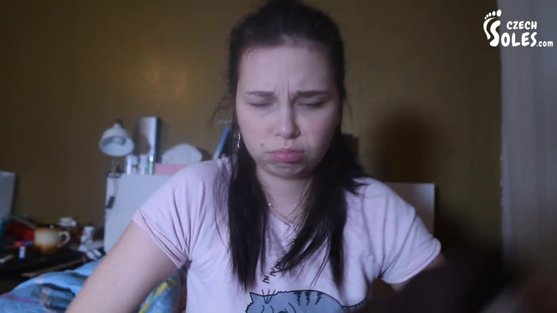 Czech Soles - foot fetish content: Dwie dziewczyny z footsie w łóżku