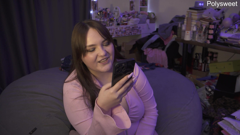 Polly Sweet: příběh "Feminizace manžela – proměna v sissy" (2i2) Rus