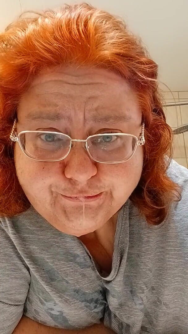 BBW nurse Vicki adventures with friends: Ate Too Much and Nose a Mess