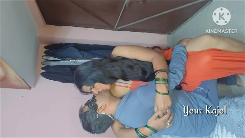 Lustykajolbhabhi: I am a lover of my stepmom's thick ass