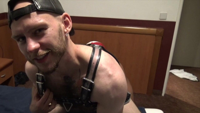 HOT BAREBACK BOYS C HANNEL: Orson Fucked Raw by Massice Latino Dick