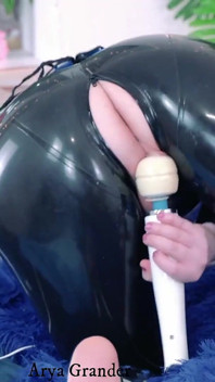 Sexuelle weibliche dominanz, latex-herrin arya grander