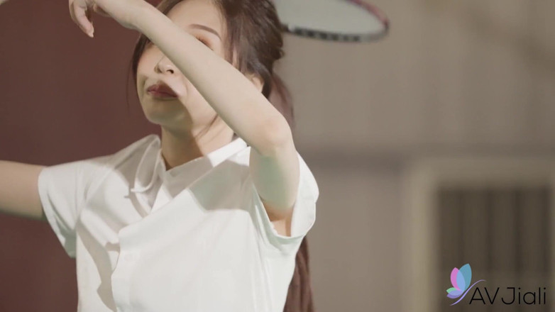 AV Jiali: Xiang Xiang Wears Thong Panties and Gets Lots of Attention...