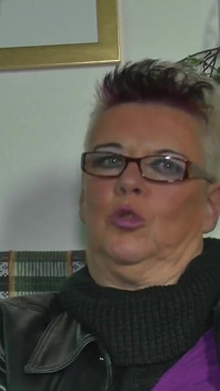 Blondă cu țâțe mari îndrăgostită